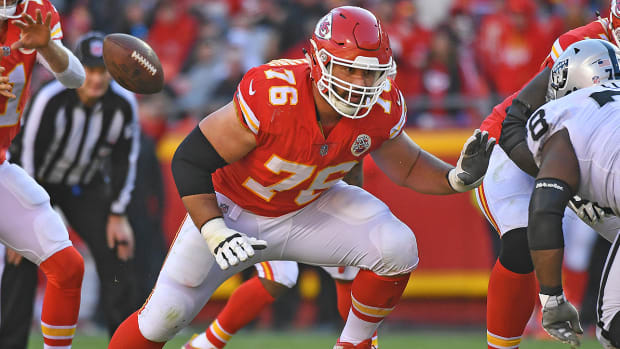 laurent-duvernay-tardif-chiefs.jpg